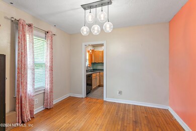 06-Dining Room
