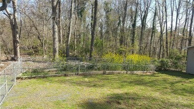 636 N Mccrary St, Asheboro, NC 27205 - photo 2