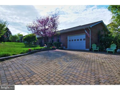 9 Orchard Ln, Boyertown, PA 19512 - photo 3