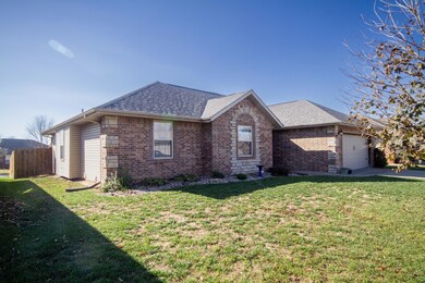 784 E Ozark Jubilee, Nixa, MO 65714 - photo 2