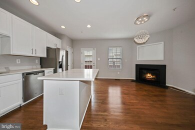 8123 Shannons Alley, Laurel, MD 20724 - photo 7