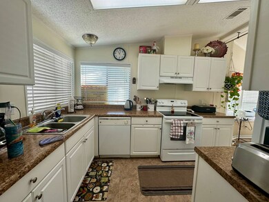 100 Hampton Rd unit 267, Clearwater, FL 33759 - photo 2