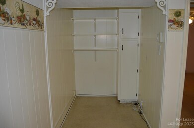 646 E Broad St unit C, Statesville, NC 28677 - photo 7