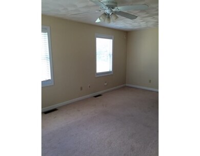 86 W 6th St unit 86, Lowell, MA 01850 - photo 5