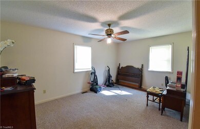 360 Hall Dr, Asheboro, NC 27205 - photo 7