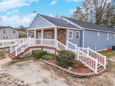 13895 First St, Pekin, IL 61554 - photo 5