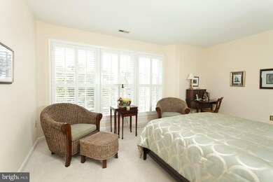 6432 Cloister Gate Dr, Baltimore, MD 21212 - photo 6