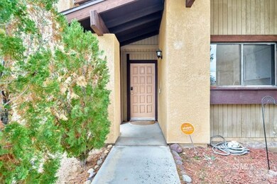 1127 N Mono Ct, Ridgecrest, CA 93555 - photo 4