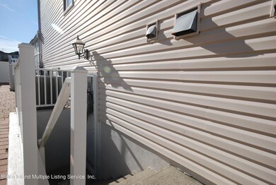 428 Englewood Ave, Staten Island, NY 10309 - photo 3