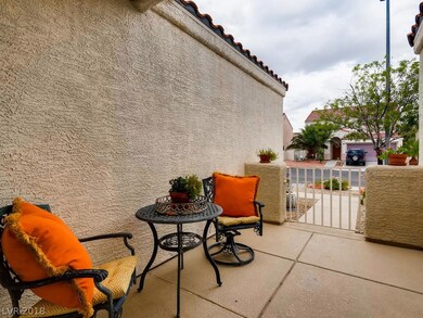 WELCOMING FRONT PORCH!