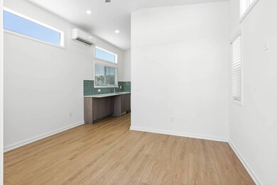 12121 Vonn Rd unit 501, Largo, FL 33774 - photo 5