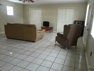 3903 Darrell Ln, Tyler, TX 75701 - photo 6