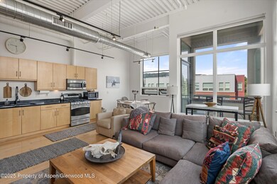 11-361RobinsonRd#308_24080911