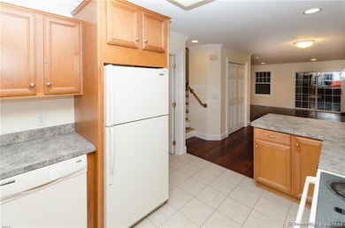 Uncas Condominiums unit 27, Norwich, CT 06360 - photo 5