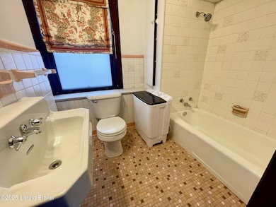 1401 E Breckinridge St unit 3, Louisville, KY 40204 - photo 6