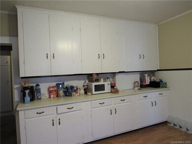 1356 Yancey St, Lancaster, SC 29720 - photo 4