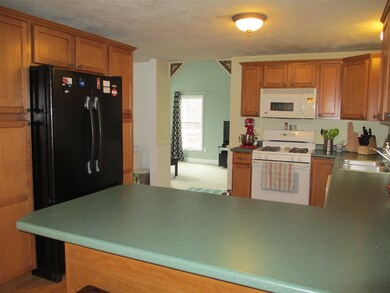 15 Woodhawk Dr, Milford, NH 03055 - photo 6