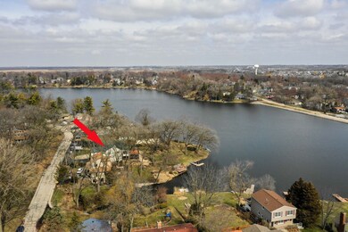 108 Hickory Rd, Lake In the Hills, IL 60156 - photo 7