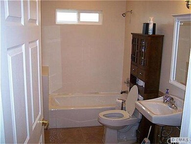 Bath in front house