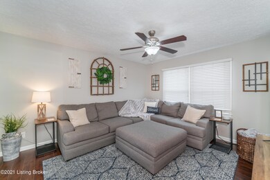 8712 Bristol Oaks Ct Jtown-11