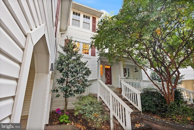 2905 S Woodstock St unit C, Arlington, VA 22206 - photo 2