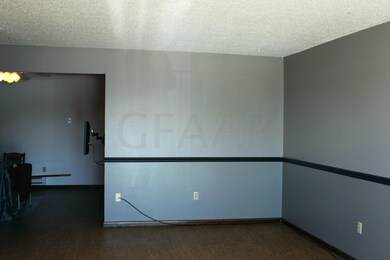 815 Duke Dr unit 207, Grand Forks, ND 58201 - photo 3