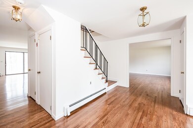 28 Nob Hill Ln, Stamford, CT 06903 - photo 2