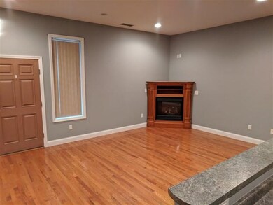 9 Simon St unit 202, Nashua, NH 03060 - photo 2