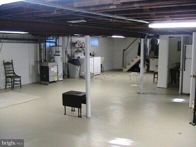 4315 Dewey Ave, Baltimore, MD 21211 - photo 6