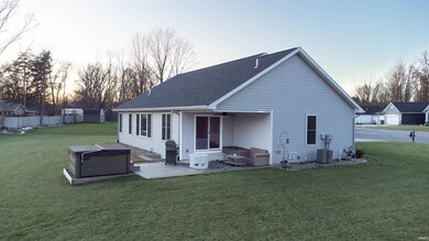 East Side, Covered Patio & Hot Tub.
