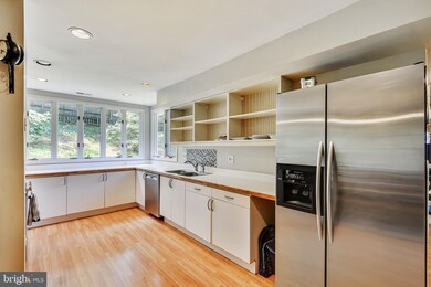 1471 Crofton Pkwy, Crofton, MD 21114 - photo 2