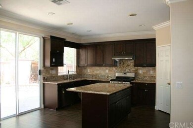gourmet kitchen