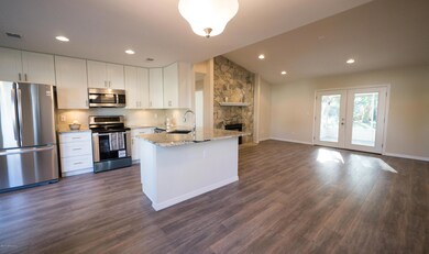 944 Aries Rd W, Jacksonville, FL 32216 - photo 3