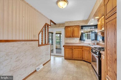 736 W 3rd Ave, Runnemede, NJ 08078 - photo 5