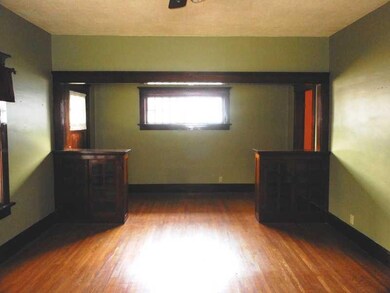 2407 Jackson St, Anderson, IN 46016 - photo 6