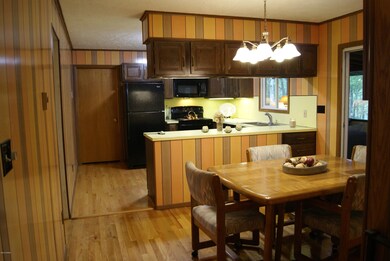 106 Blackbirch Ln, Hawley, PA 18428 - photo 5