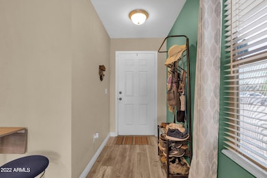 6-web-or-mls-2280-e-peach-tree-dr