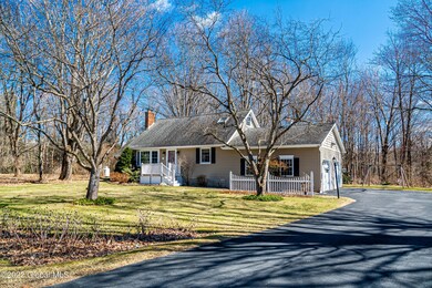 21 Apple St, Ballston Spa, NY 12020 - photo 2