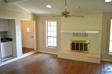 1526 Timber Creek Dr, Tyler, TX 75703 - photo 4