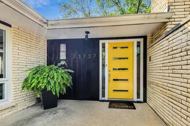 23737 W Bayview Rd, Antioch, IL 60002 - photo 3