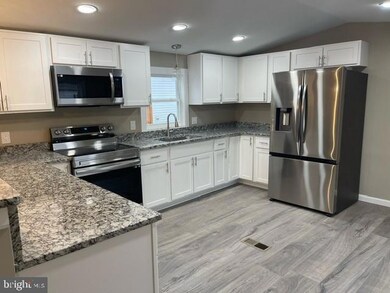 7502 Biscayne Bay Blvd, Middle River, MD 21220 - photo 4