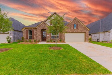 This home sits on a large lot with ample yard space in front and the back, and lush landscaping. Plenty of space to accommodate guest parking and situated on a quiet cul-de-sac street in the Firethorne Community!