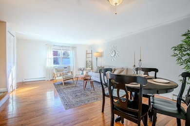 156 Kingston St unit 156, North Andover, MA 01845 - photo 2