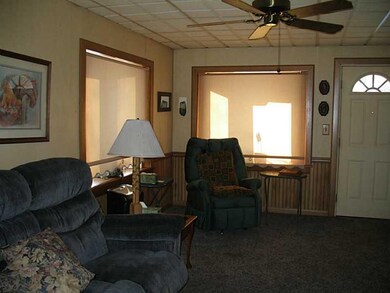 815 Maple St, Tipton, IN 46072 - photo 5