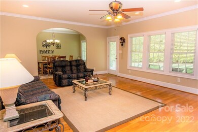 307 Beverly Dr, Statesville, NC 28625 - photo 6