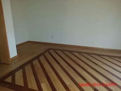 18761 Castle Dargan Dr, Country Club Hills, IL 60478 - photo 4