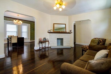 315 Sheldon Ave, Columbus, OH 43207 - photo 3