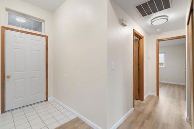 3188 NE Cromwell Ct, Bend, OR 97701 - photo 4