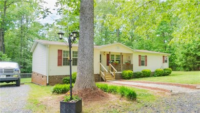 898 Pine Ln, Asheboro, NC 27205 - photo 2