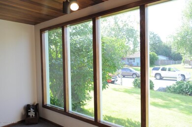sunroom / entry